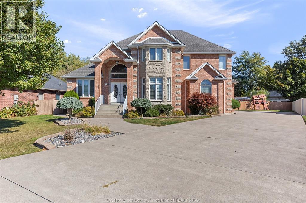 Single Family — 21 Laurentia Drive, Tilbury, Ontario