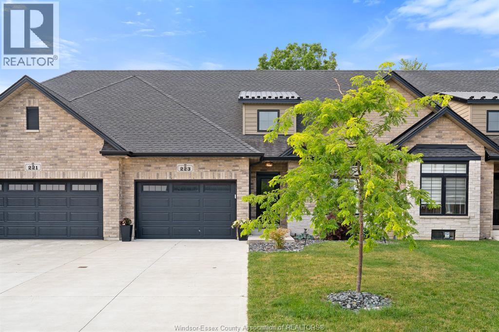 223 Livingstone Crescent, Amherstburg — primary photograph
