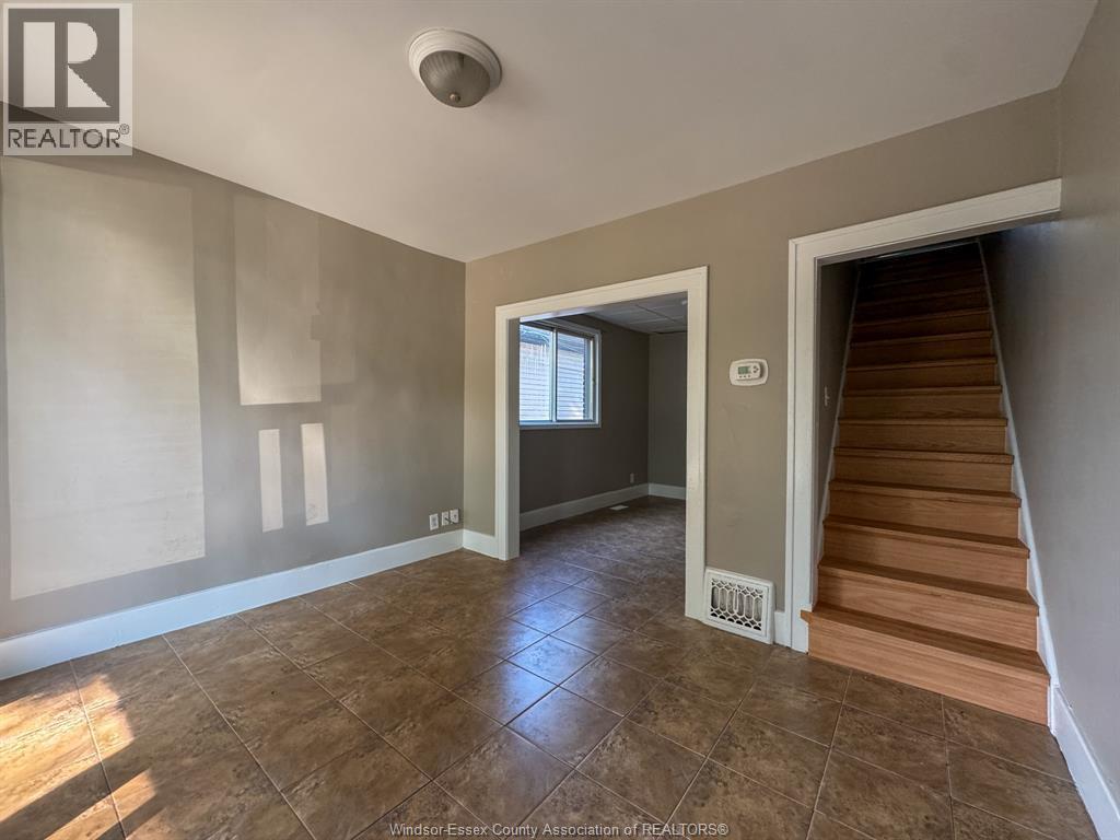 3458 Harris, Windsor — photograph 3