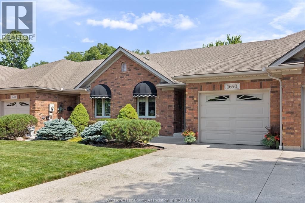 1650 Naples Crescent, LaSalle — photograph 2