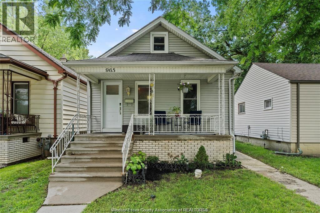 Single Family — 965 Bridge Avenue, Windsor, Ontario