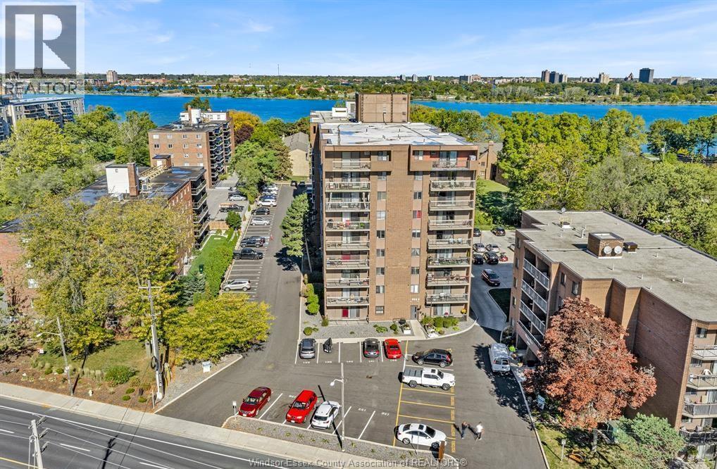 3936 Wyandotte Street #801, Windsor — primary photograph