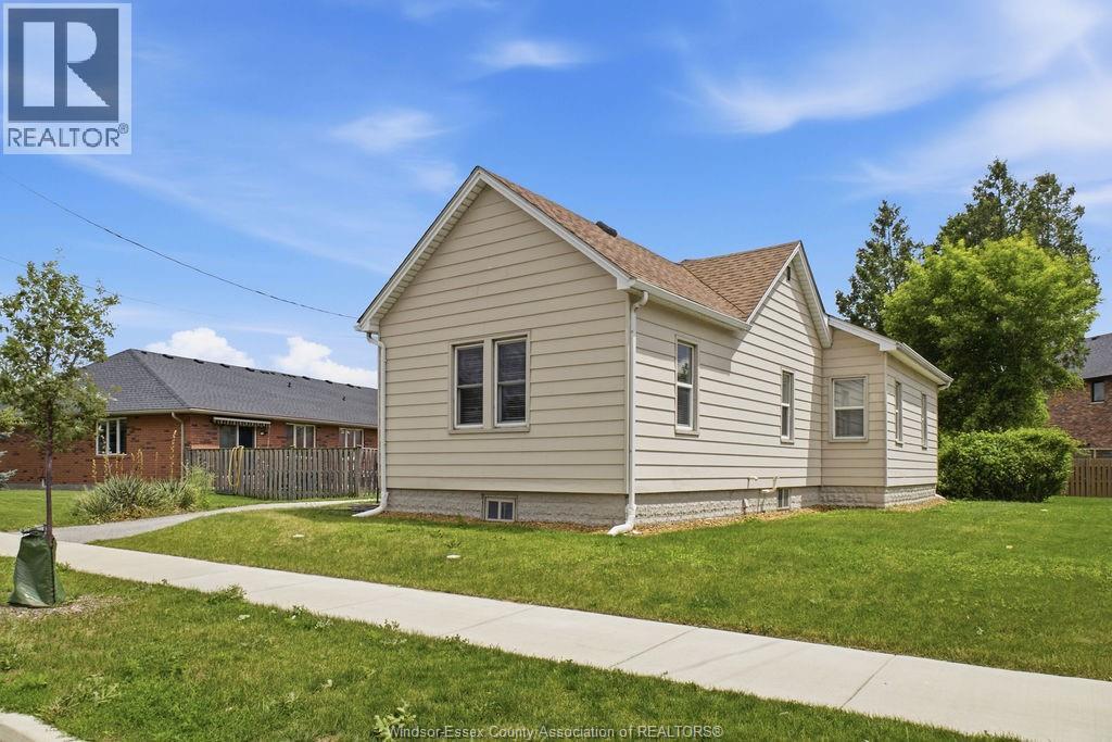 2265 Cabana, Windsor — photograph 3