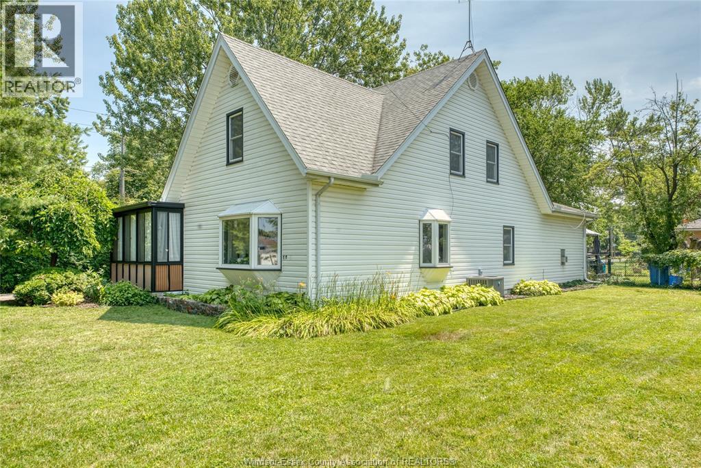 12437 St Thomas, Tecumseh — photograph 3