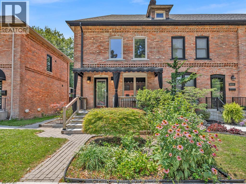 883 Monmouth, Windsor — primary photograph