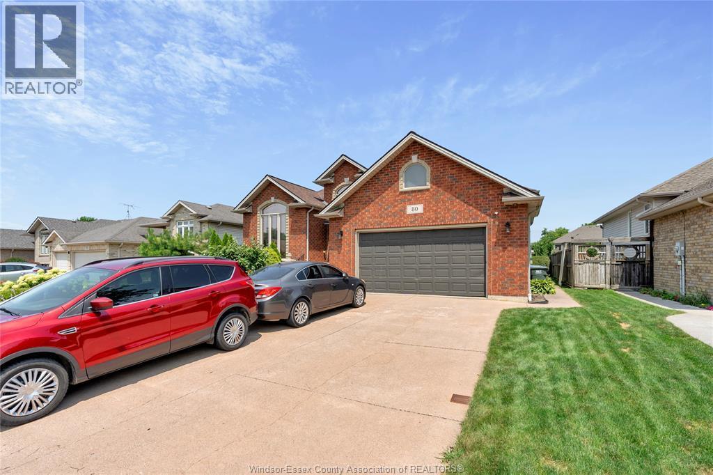 3-bedroom Single Family at 80 Whelan Drive #MAIN UNIT, Amherstburg — photograph 3