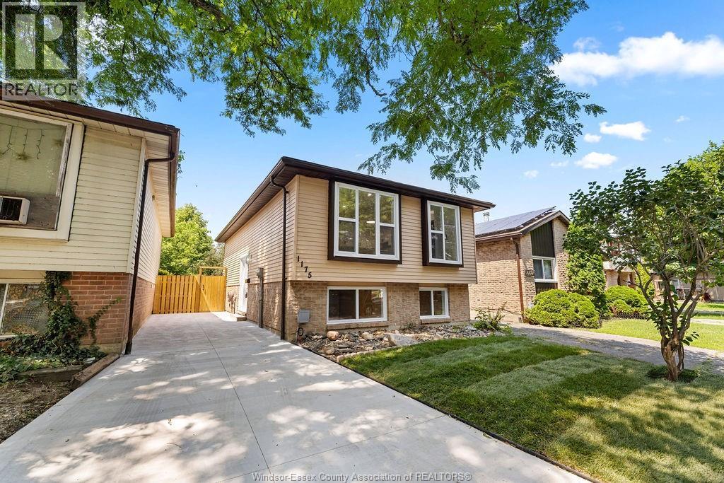 1175 Heathfield, Windsor — photograph 3