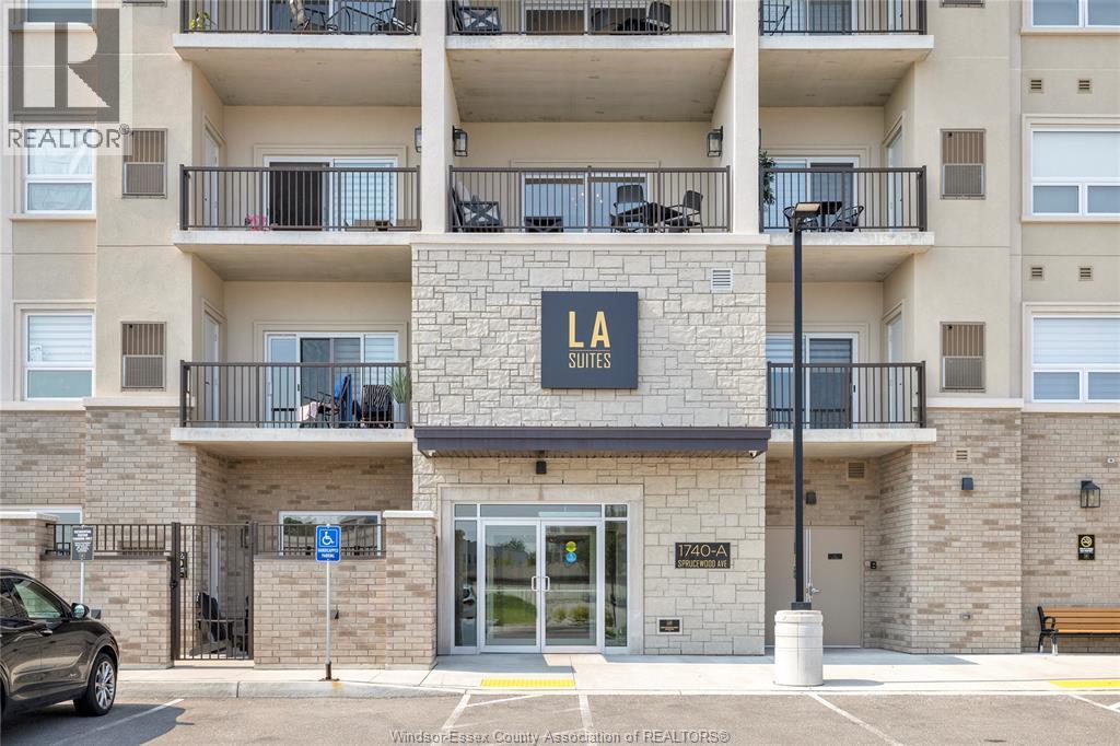 1740 Sprucewood #502, LaSalle — photograph 3