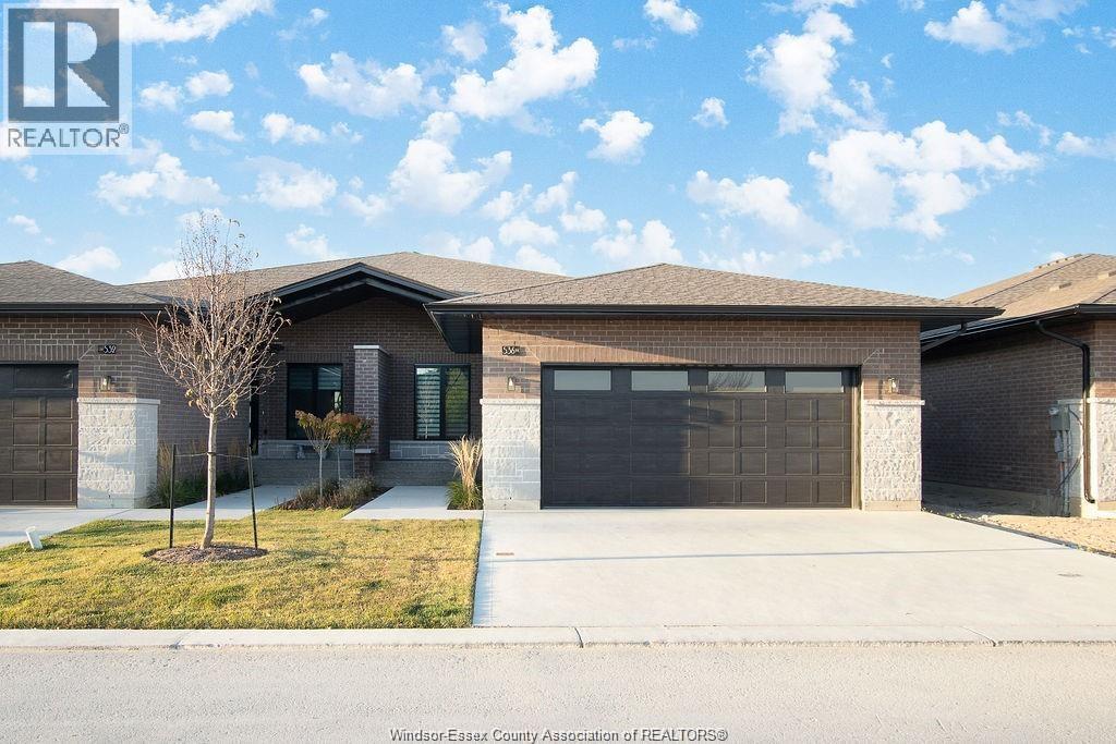 654 Lily Mac, Windsor — primary photograph