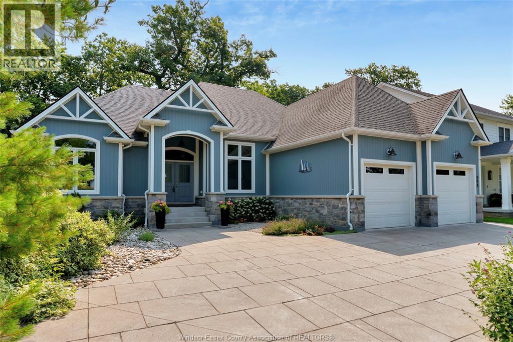 295 Crystal Bay Drive, Amherstburg — primary photograph