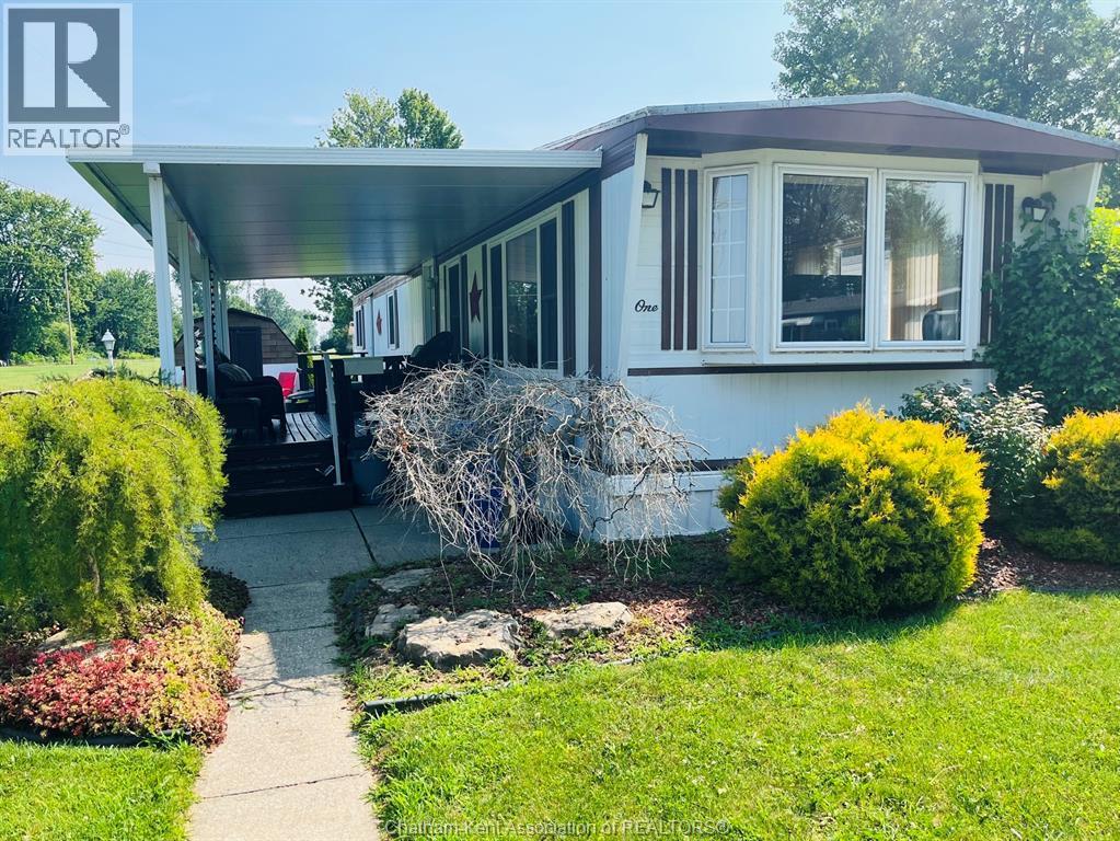 Single Family — 1 James Court, Chatham, Ontario