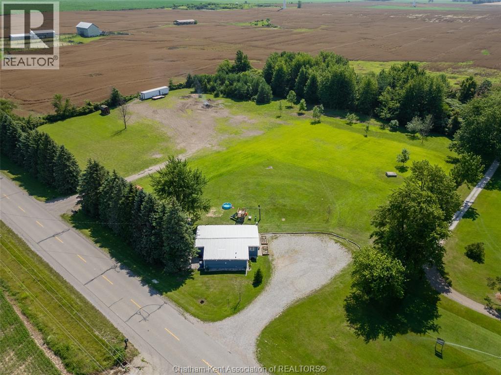 Single Family — 12502 Golf Course Line, Ridgetown, Ontario