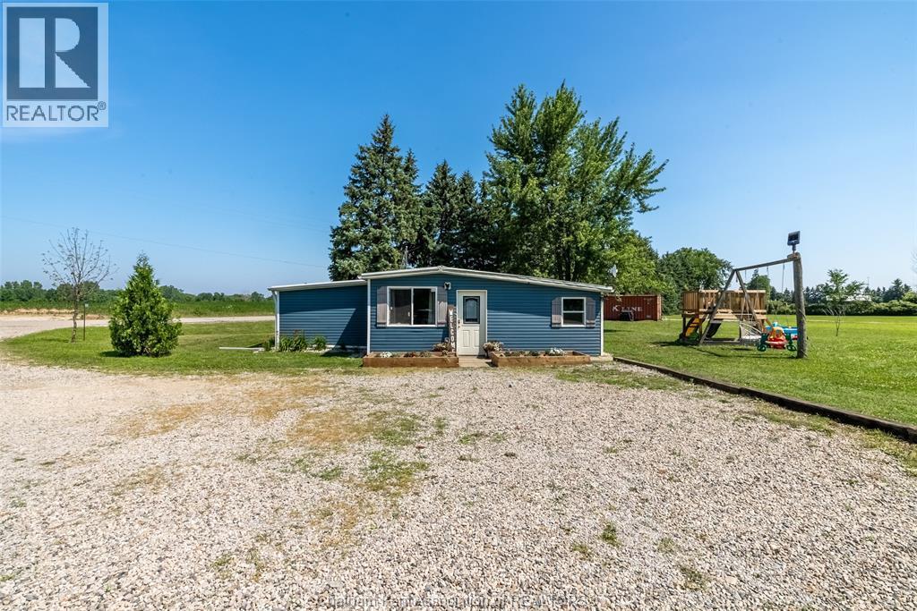 12502 Golf Course Line, Ridgetown — photograph 2