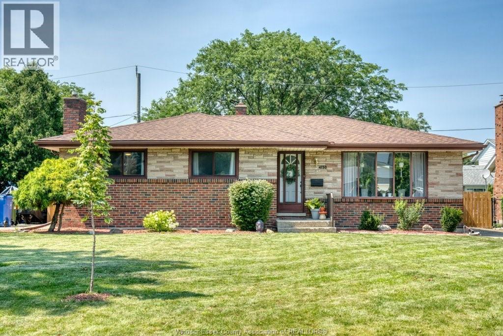4130 Mount Sinai Crescent, Windsor — primary photograph