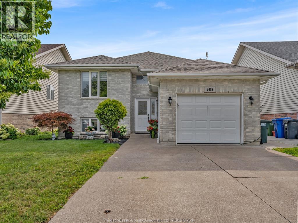 Single Family — 2418 Duneshill Avenue, Windsor, Ontario