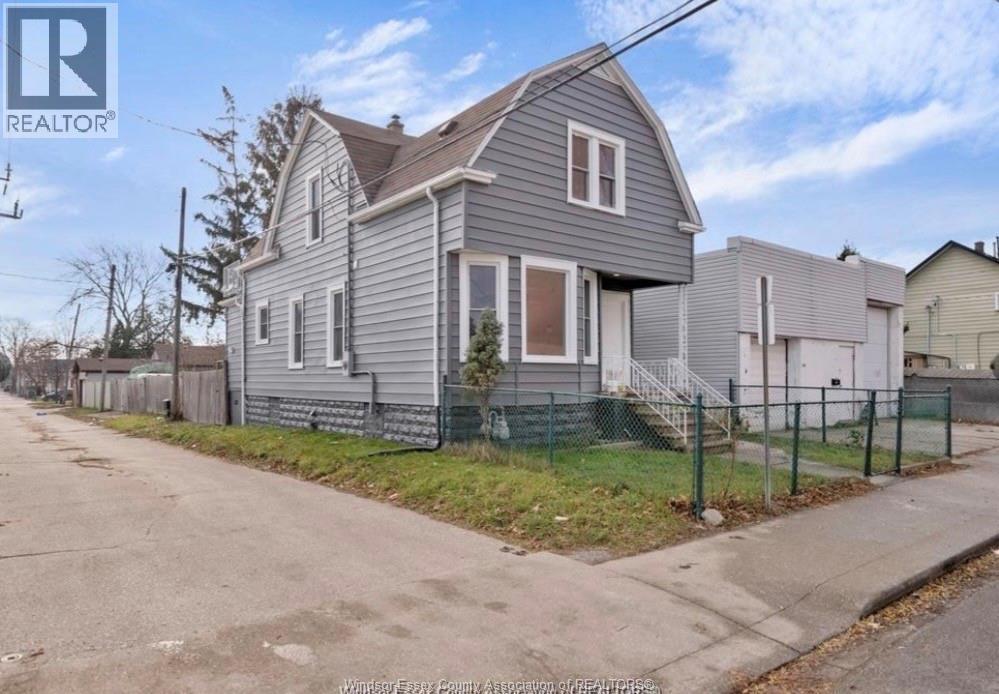 637 Tuscarora, Windsor — primary photograph