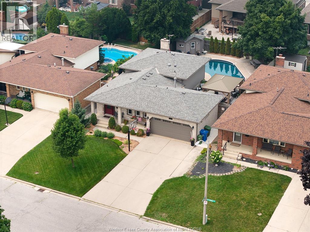 Single Family — 12057 St. Thomas, Tecumseh, Ontario