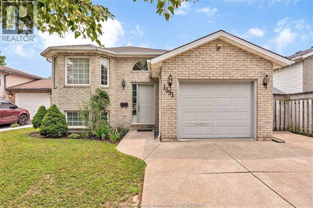 1391 Fuller Crescent, Windsor — photograph 3