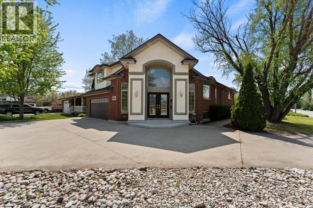 6304 Matchette Road, LaSalle — photograph 2