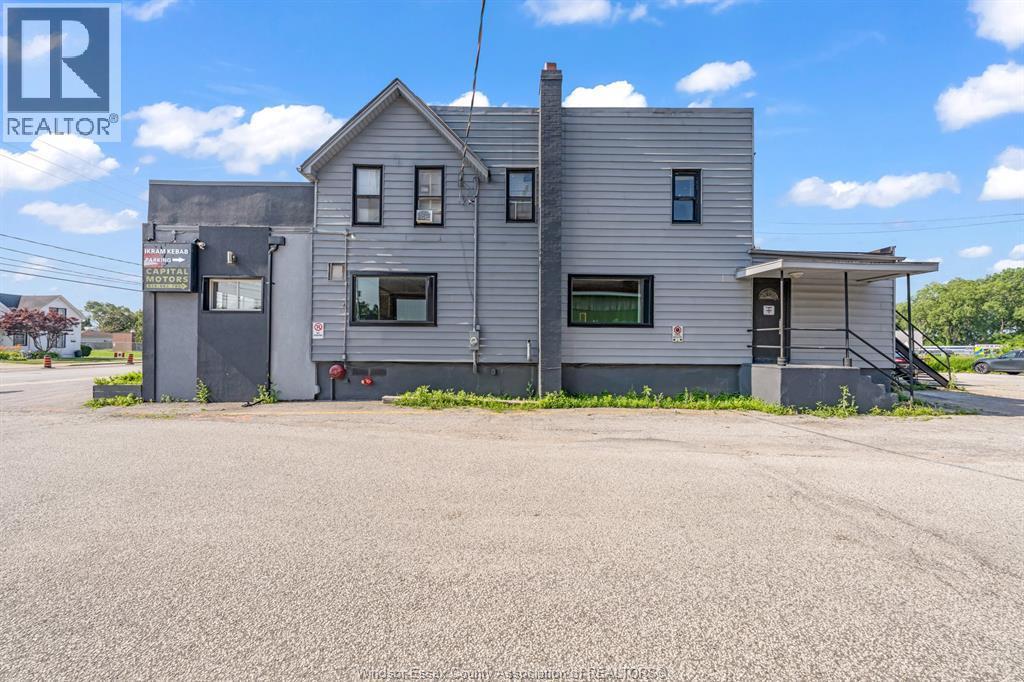 410 Front Road, LaSalle — photograph 3
