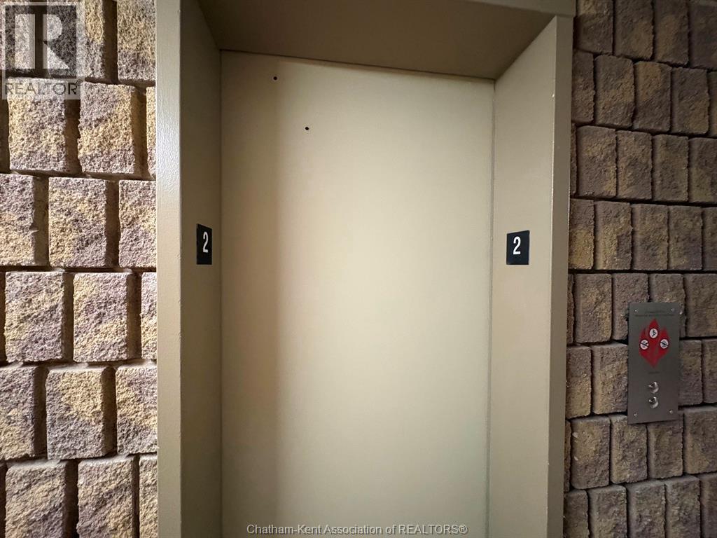 130 Park Avenue #209, Chatham — photograph 3