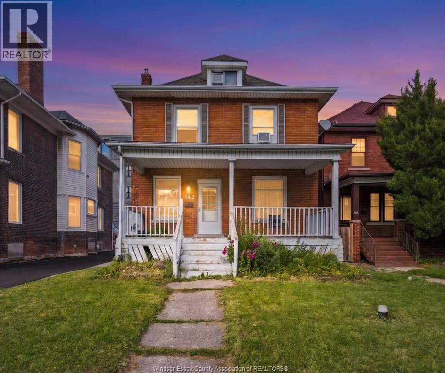 Single Family — 542 Victoria Avenue, Windsor, Ontario