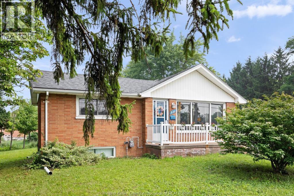 Single Family — 636 Cabana, Windsor, Ontario