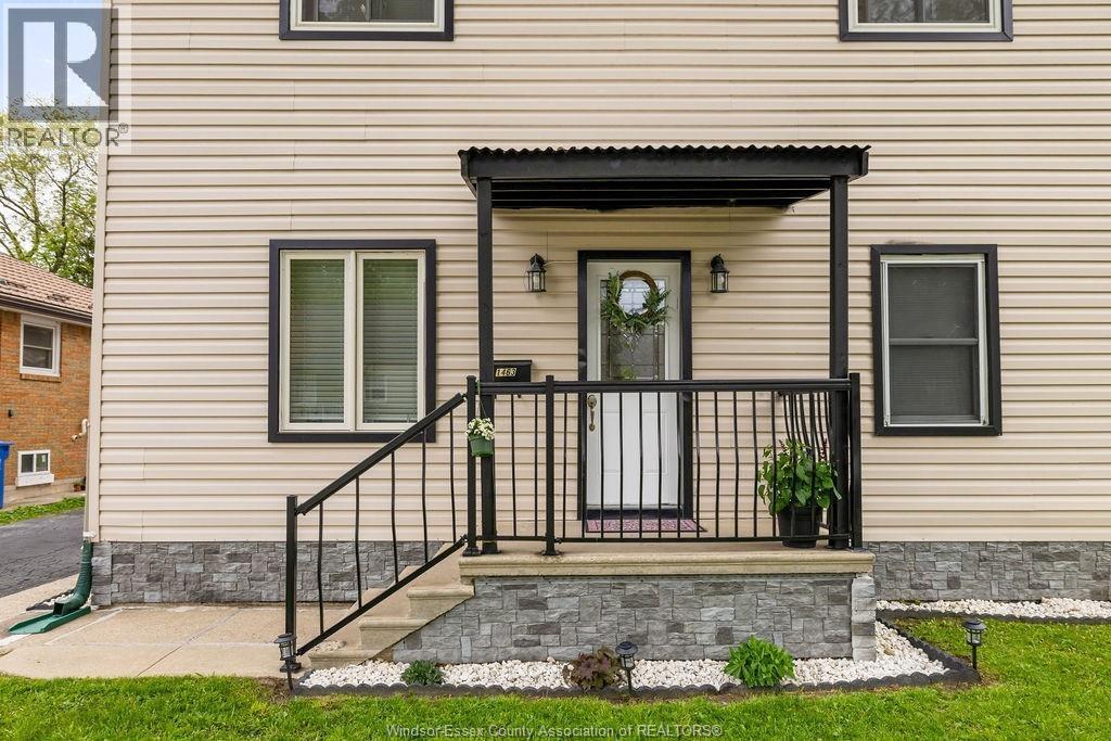 4-bedroom Single Family at 1463 Westcott, Windsor — photograph 3
