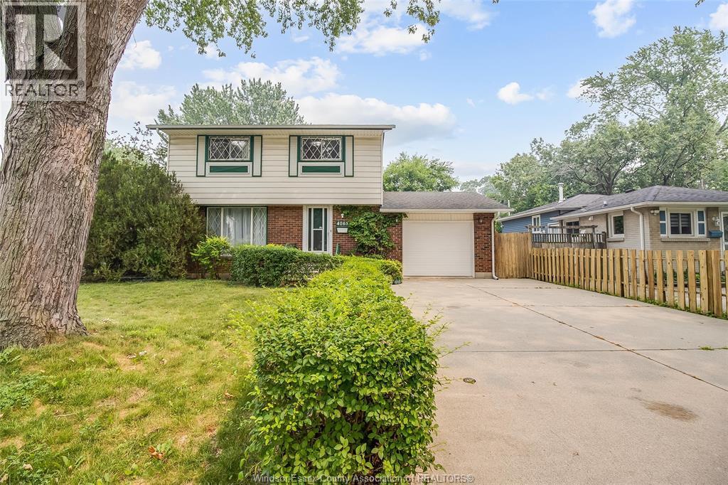 Single Family — 4065 Whitney, Windsor, Ontario