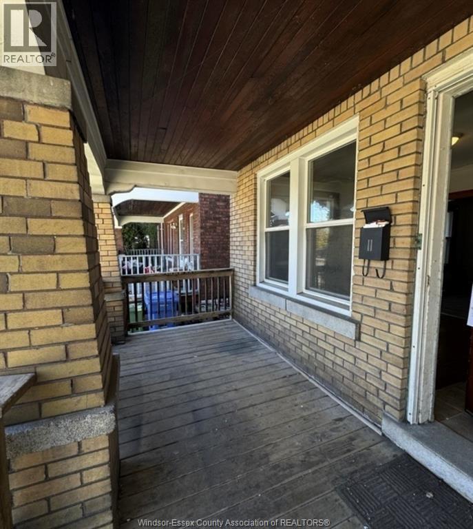 521 Rankin Avenue, Windsor — photograph 2