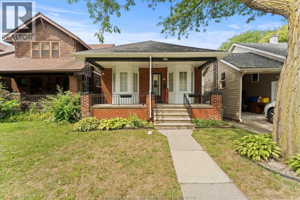 1167 Bruce Avenue, Windsor — photograph 3
