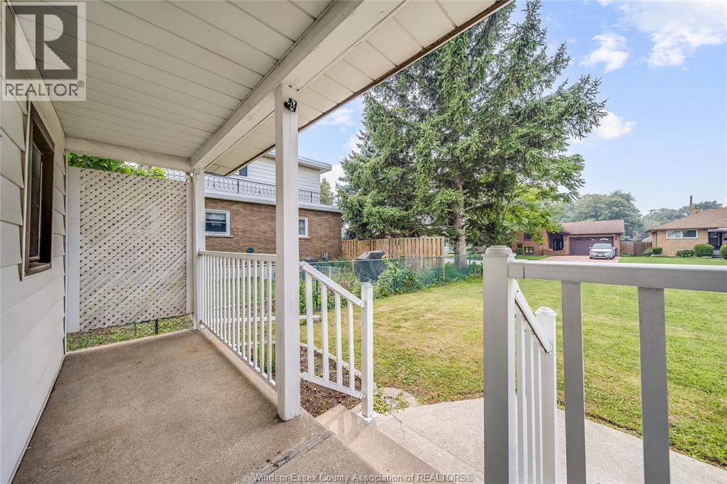 2628 Meighen Road, Windsor — photograph 2