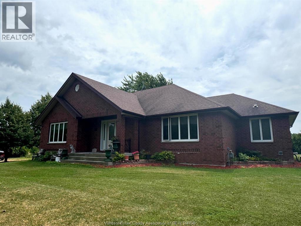 9773 9th Concession Rd., Essex — primary photograph