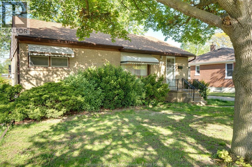 3256 Dominion Boulevard, Windsor — photograph 3