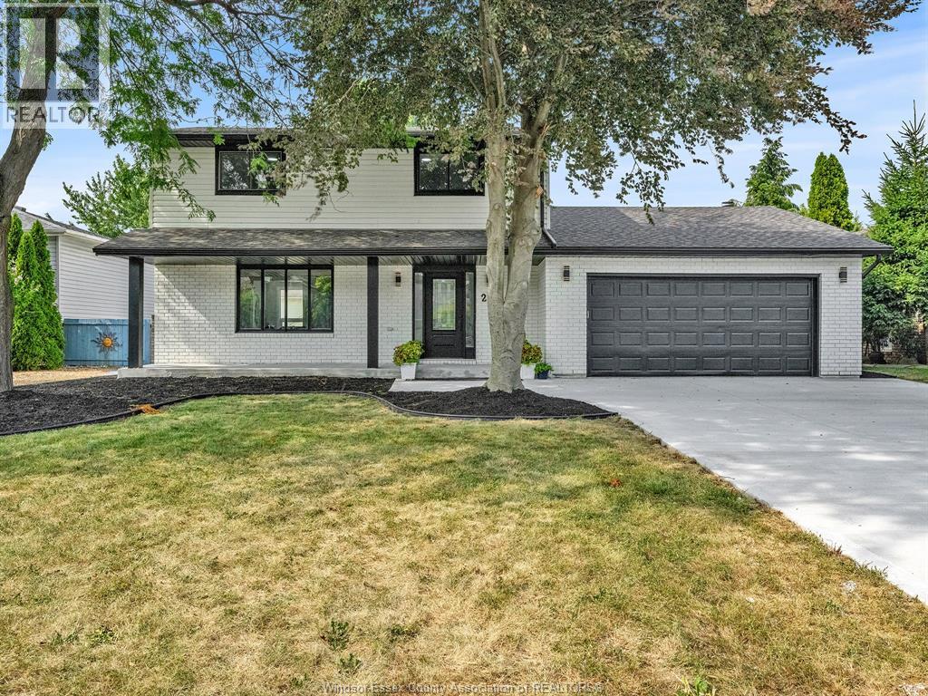 255 Melanie Lane, Belle River — photograph 2