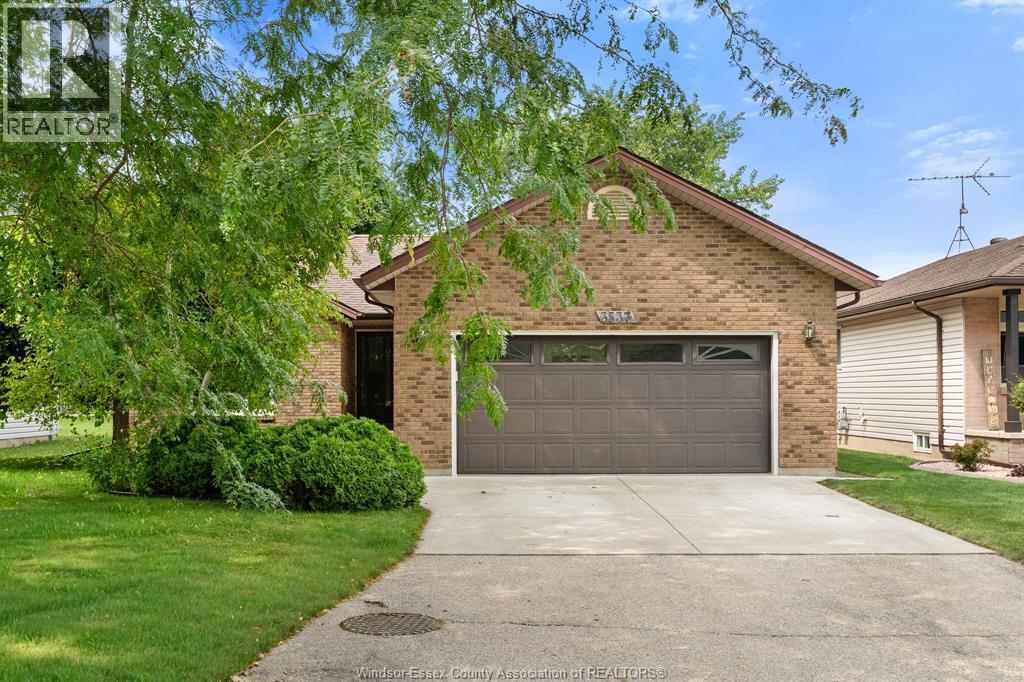 3537 Woodward Boulevard, Windsor — primary photograph