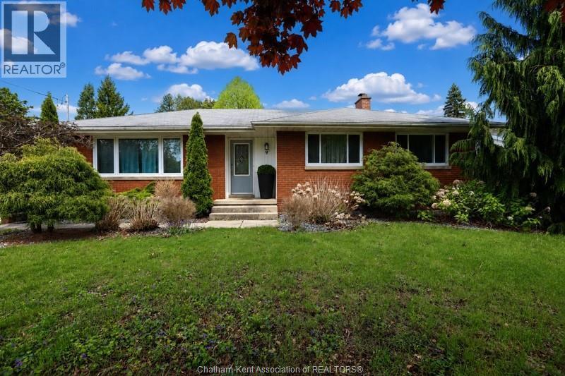 9 Owen Avenue, Chatham — photograph 2