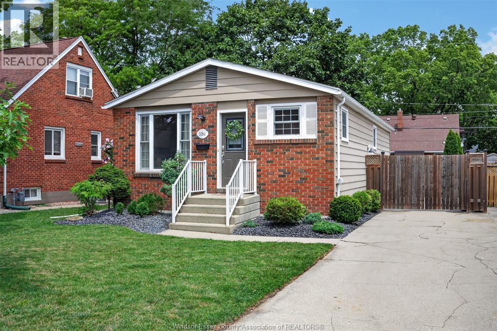 1084 Prado Pl, Windsor — primary photograph