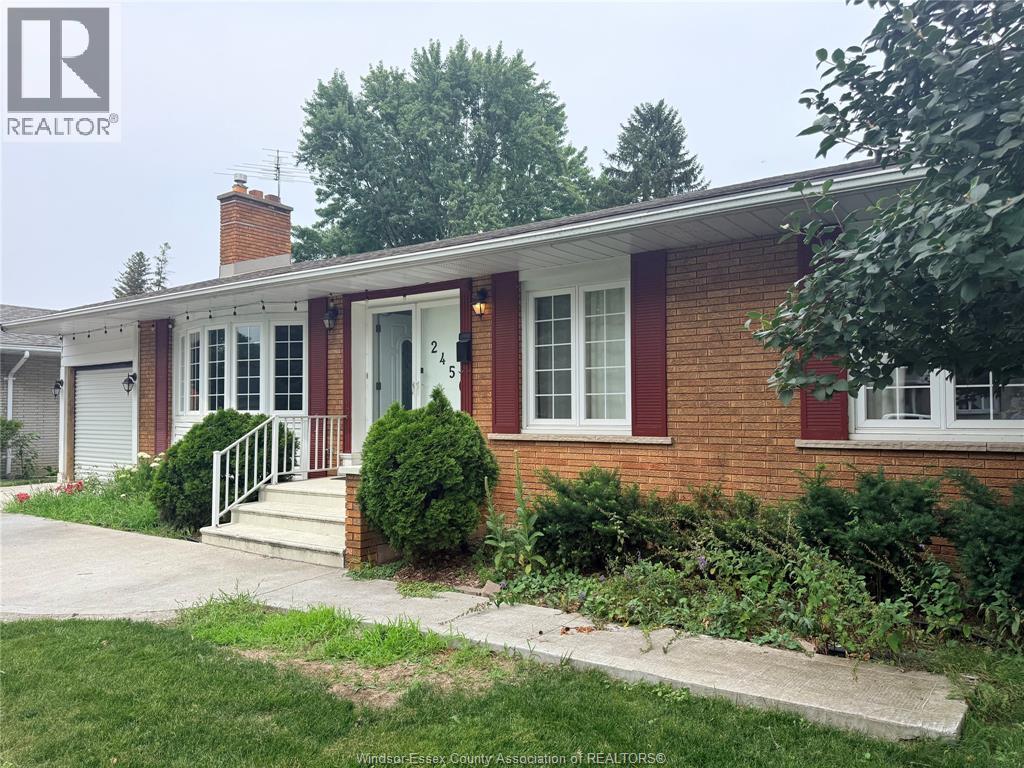 2450 Academy Drive #MAIN FLOOR, Windsor — primary photograph
