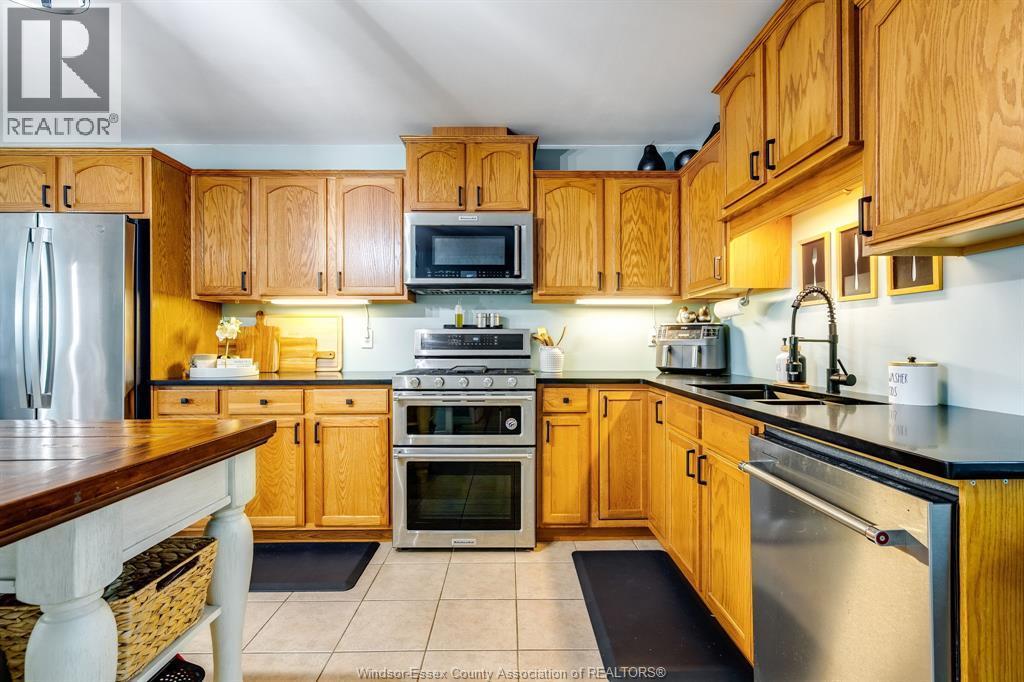 34 Cranberry Crt, Essex — photograph 3