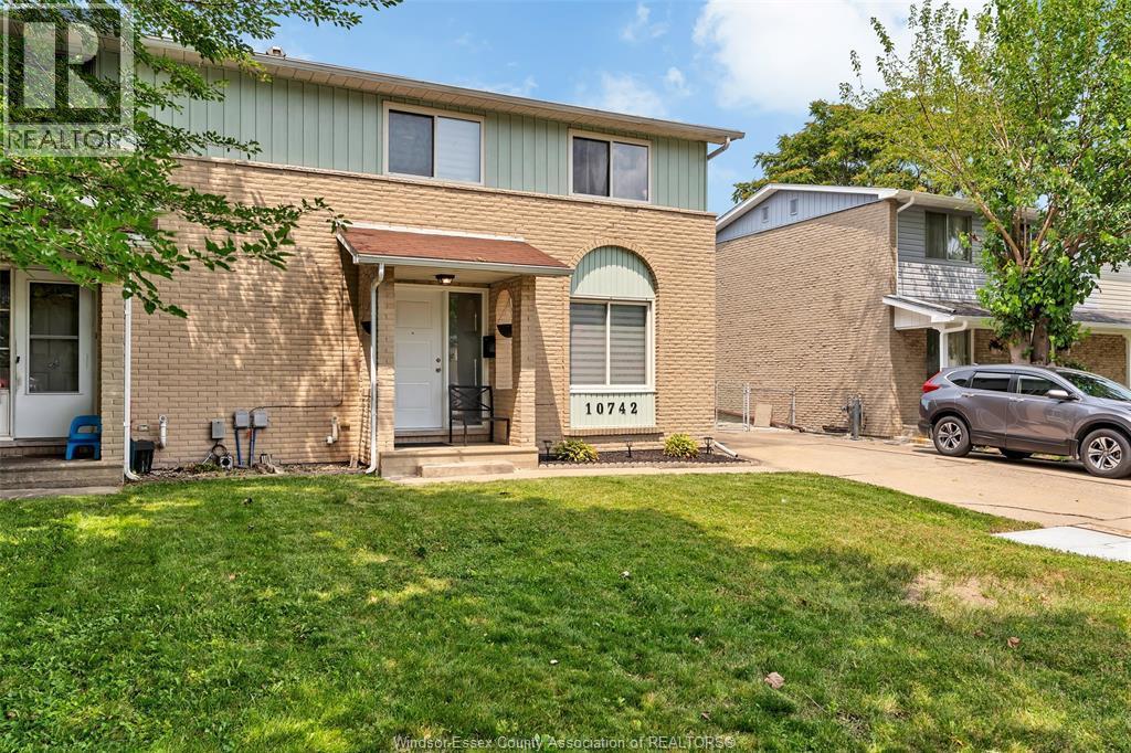 10742 Atwater, Windsor — photograph 2