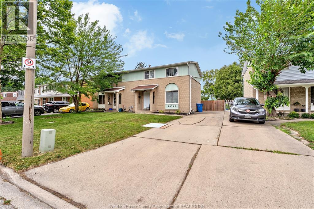 10742 Atwater, Windsor — photograph 3