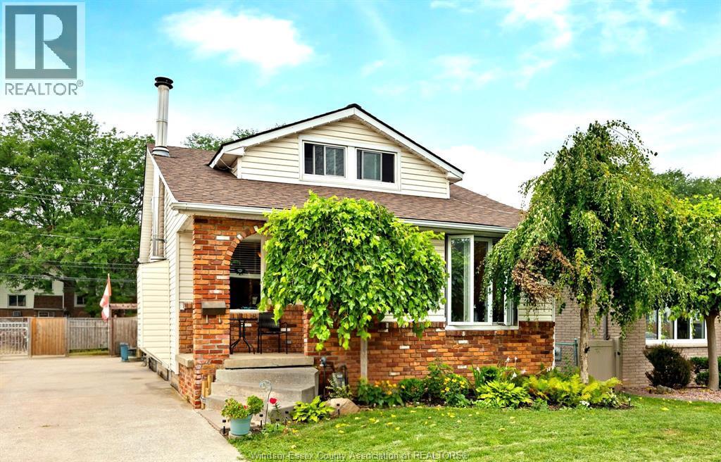1657 Westminster Boulevard, Windsor — primary photograph