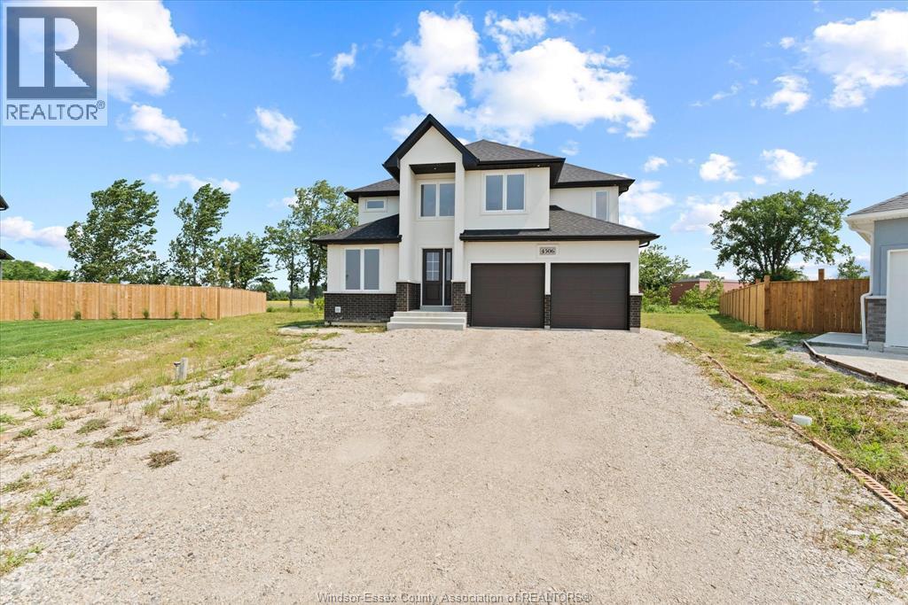 4506 Ursula, Comber — photograph 3