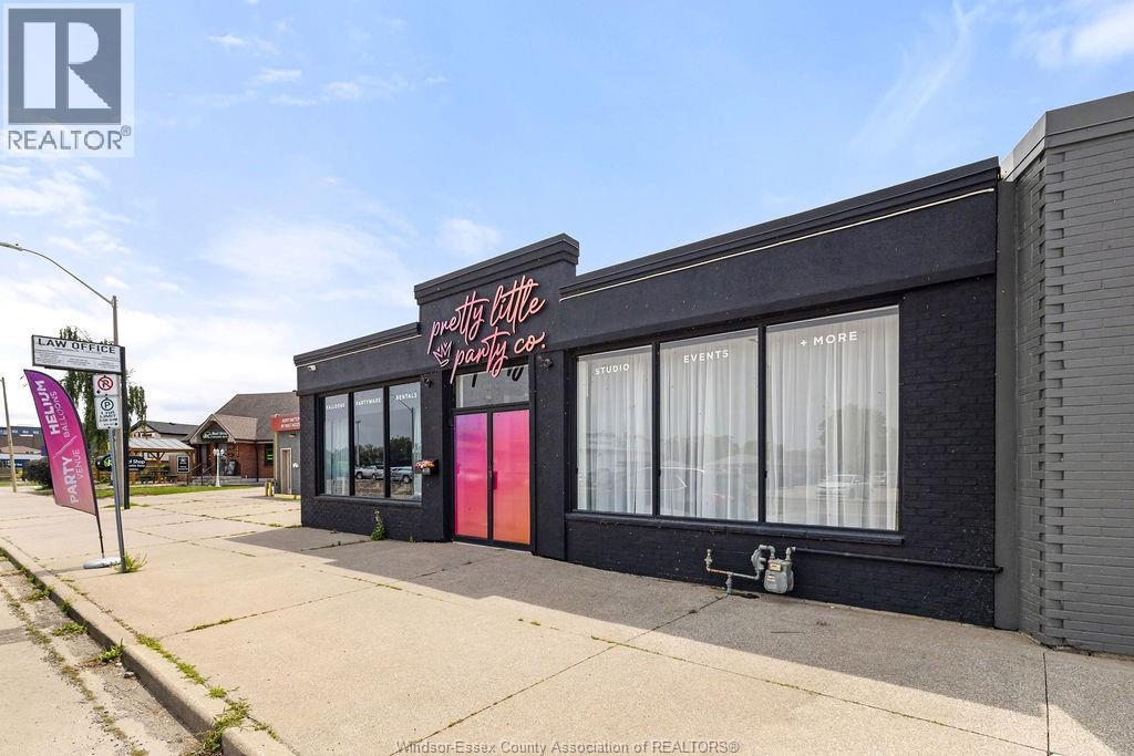 Industrial at 8031 Wyandotte Street, Windsor — photograph 2