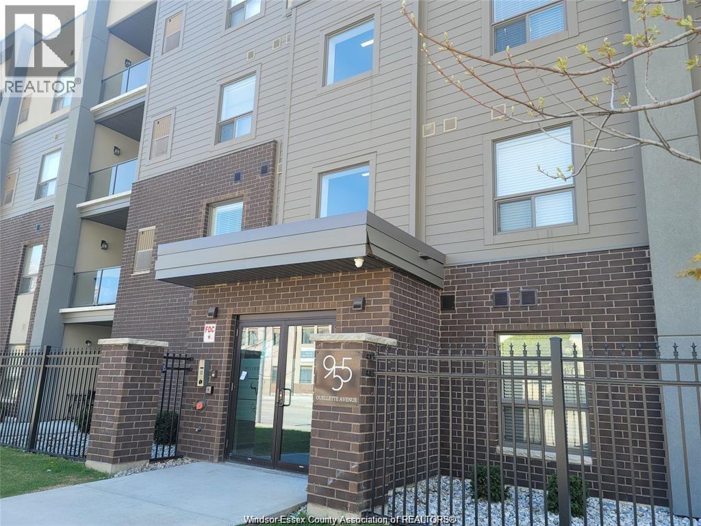955 Ouellette Avenue #306, Windsor — photograph 2