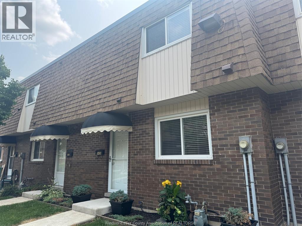 5458 Lassaline Avenue, Windsor — primary photograph