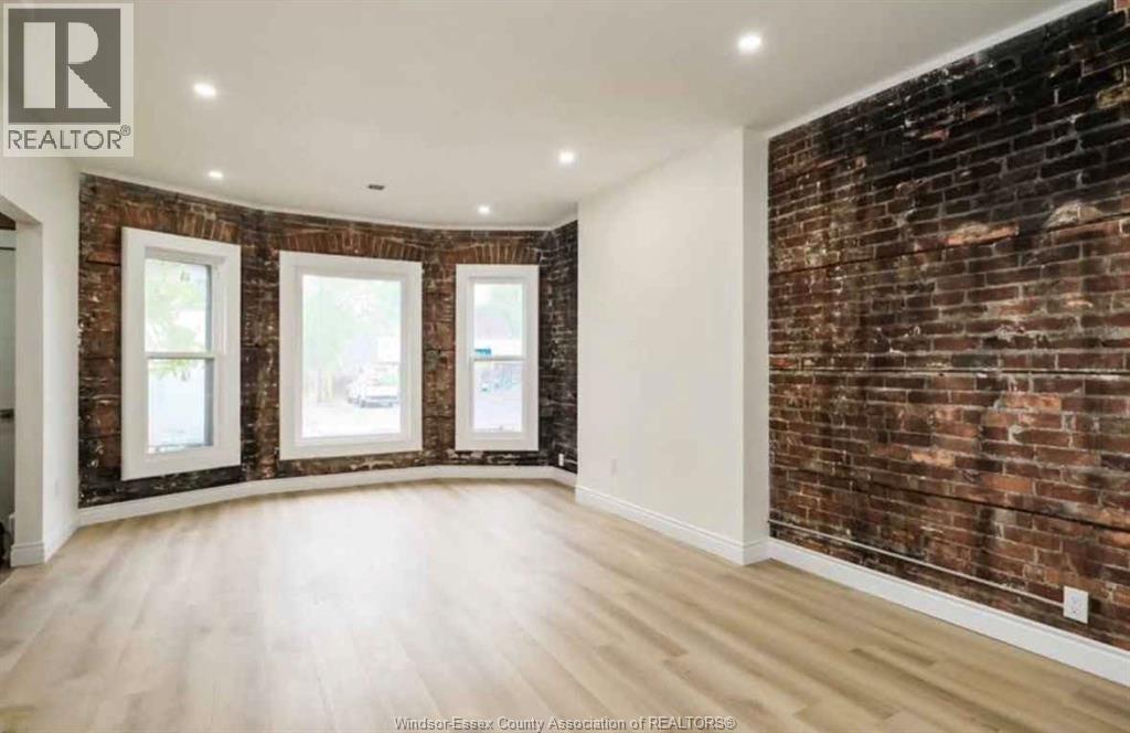 429 Wyandotte #MAIN, Windsor — photograph 3