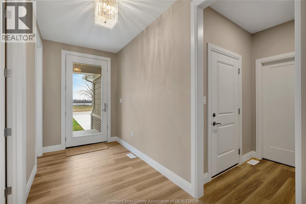 193 Bois Blanc, Amherstburg — photograph 3