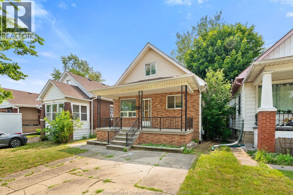 691 Randolph, Windsor — photograph 3